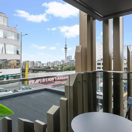 Lighthouse Apartments By Urban Rest